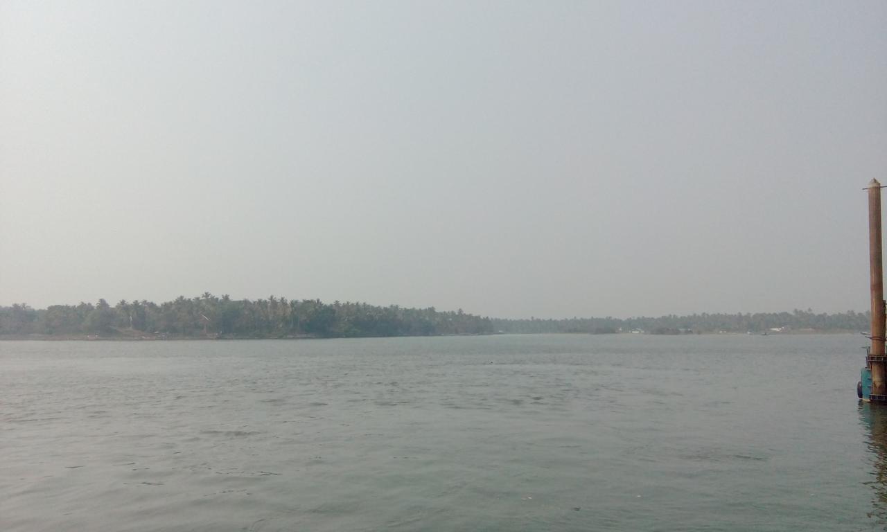 Muziris Harbour View Kochi Exterior photo